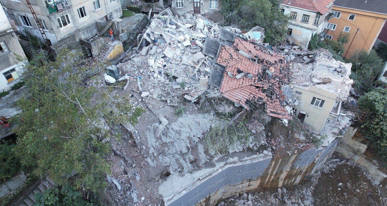 Zonguldak’ta bina faciasının boyutu gün ağarınca ortaya çıktı